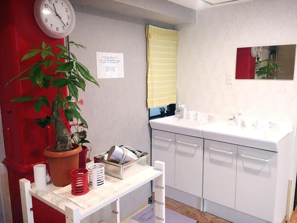 Отель Tokyo Mika House Экстерьер фото